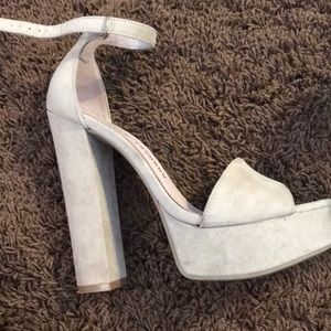 CHINESE LAUNDRY HEELS